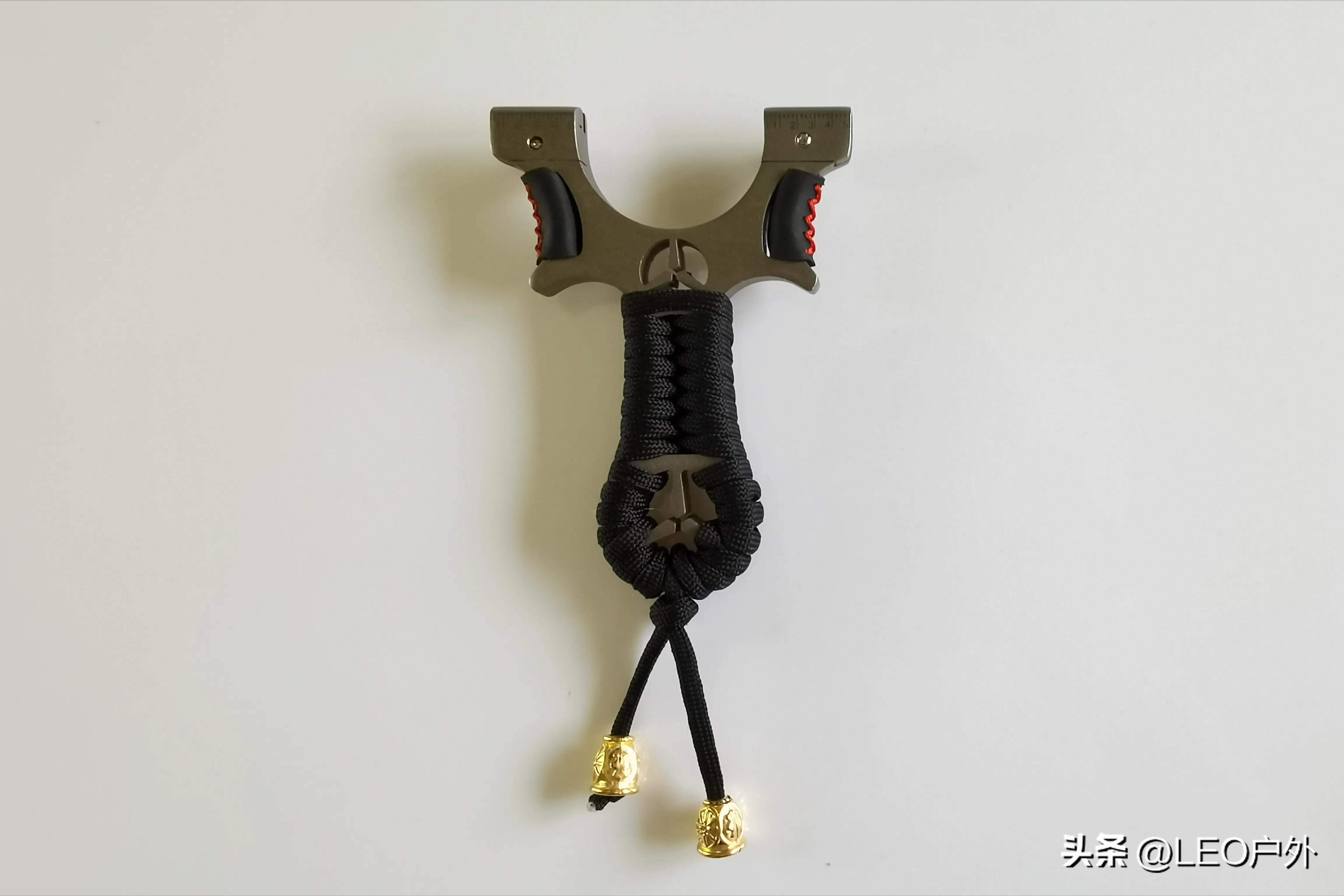 新手玩弹弓用几毫米的厚的皮筋,弹弓新手用亮珠好还是磨砂珠好