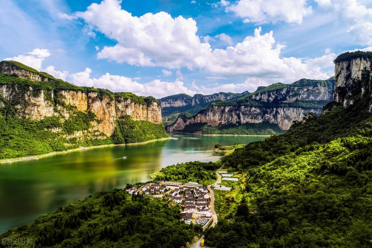 贵州交通为什么不发达的历史原因,贵州交通落后地区