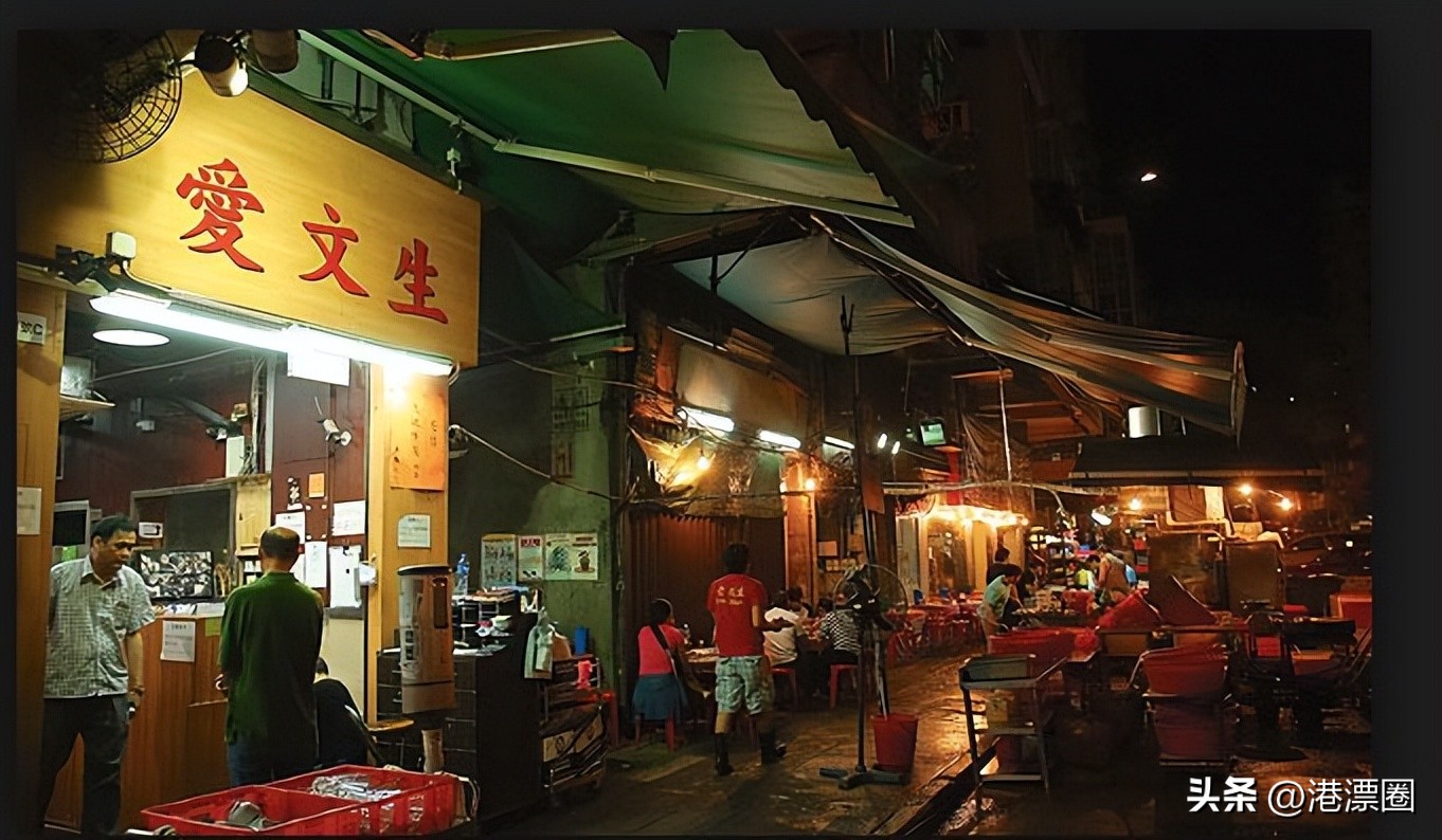 一家店铺宣布关门整条街,一家店突然停业了