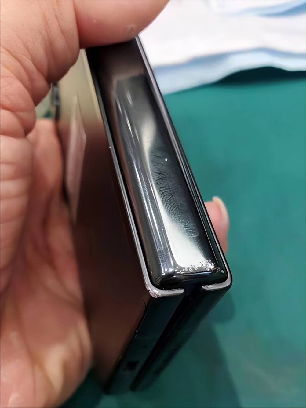 一般手机坏了需要多少钱才能修,全国联保手机坏了能免费修吗