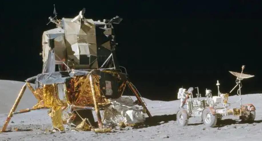 美国宇航员真的登过月球吗,美国宇航员登月之谜