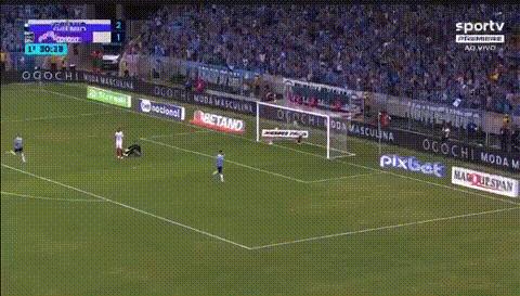 苏亚雷斯戴帽巴萨5:1,苏亚雷斯格雷米奥半场戴帽