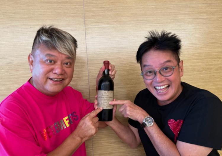 陈百祥和谭咏麟聊大佬,陈百祥和谭咏麟聚会唱歌