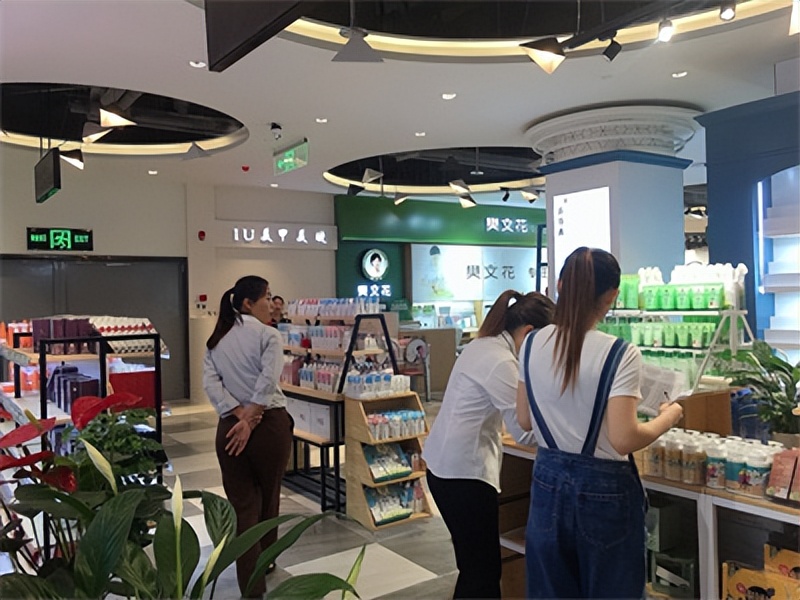 化妆品连锁赚钱吗小资生活助力加盟者高效获客