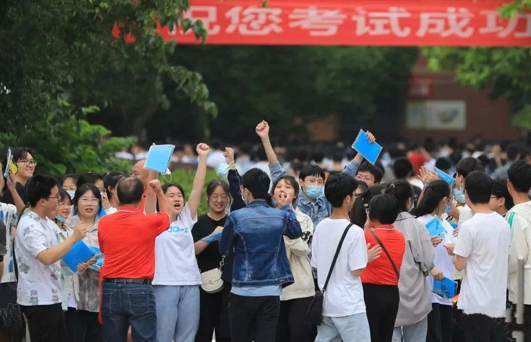 高考回忆30张照片,40张高考经典照片