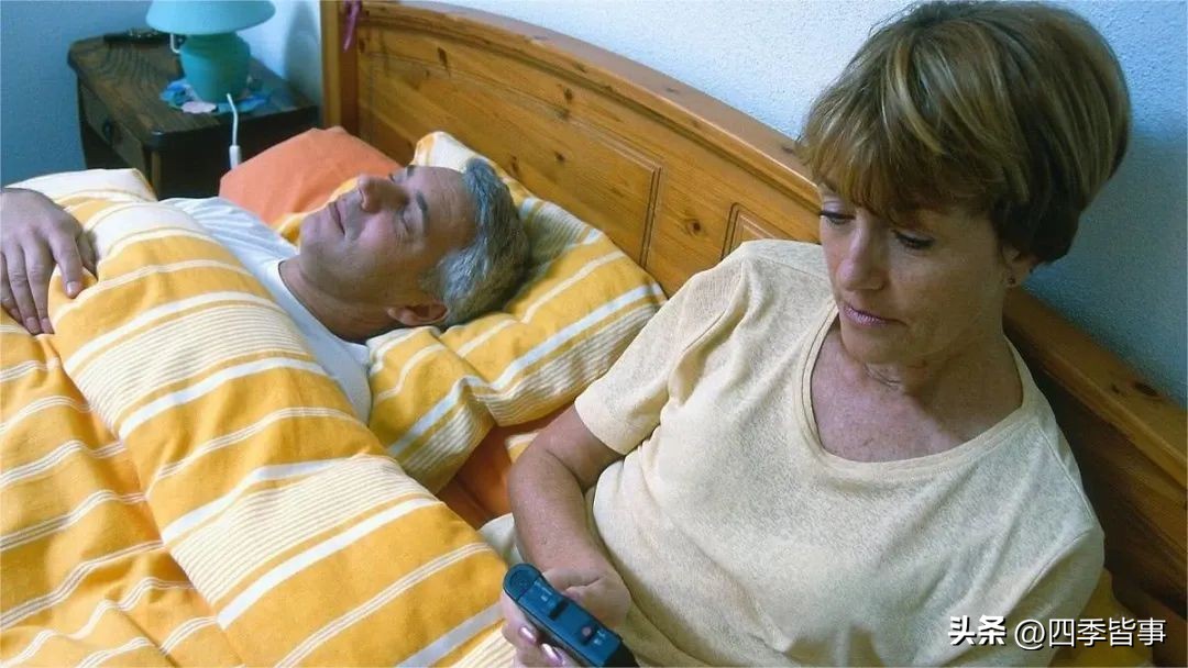 中老年失眠如何排肝毒,肝阴不足失眠多梦吃什么中成药