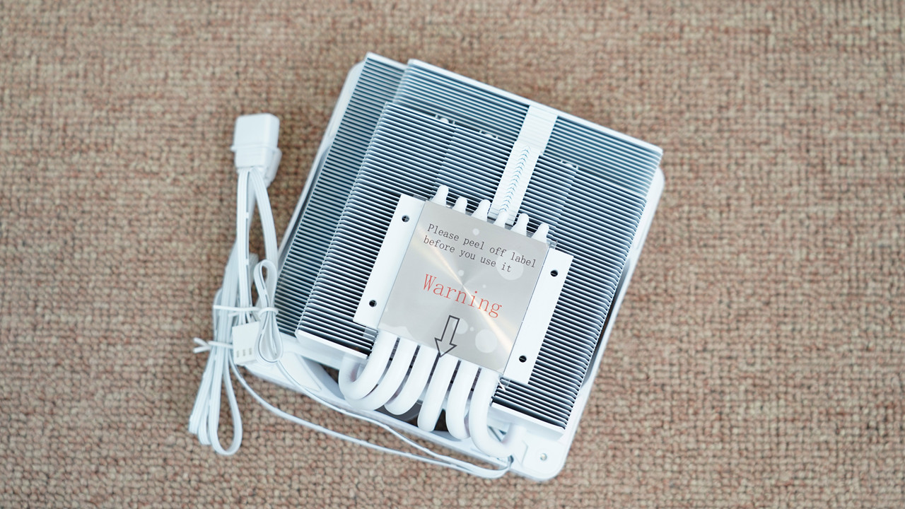 我骗媳妇说这是大号路由器，偷偷打造了一台高颜值ITX主机