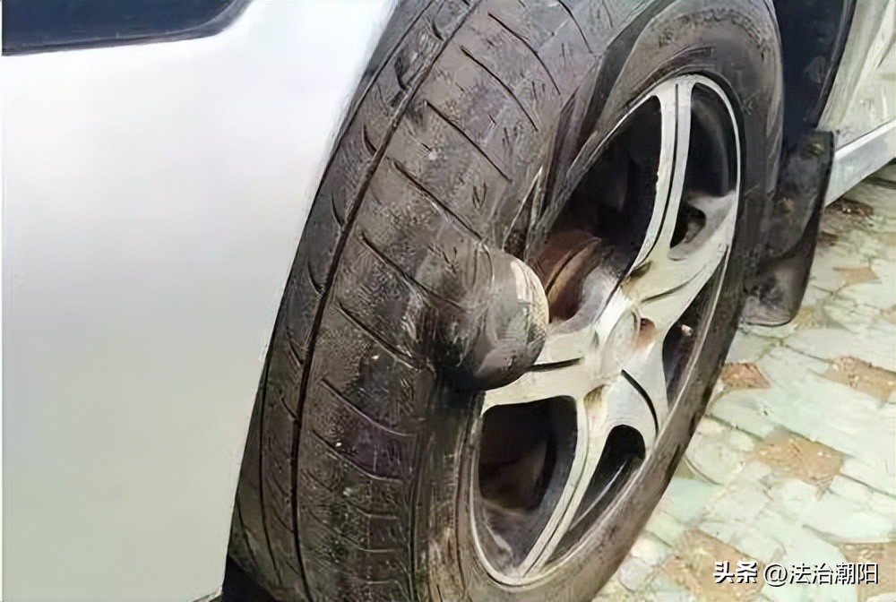 轮胎掉落了自己不知道怎么处理,轮胎高速掉落司机未发现