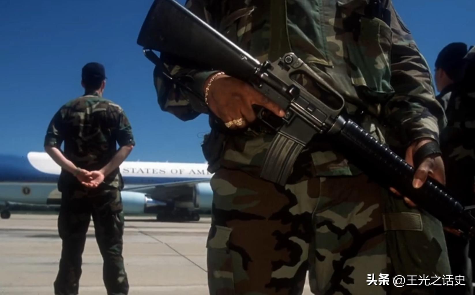 我不为911哭泣，因为我不是美国人；我也不会嘲笑911，因为我是人