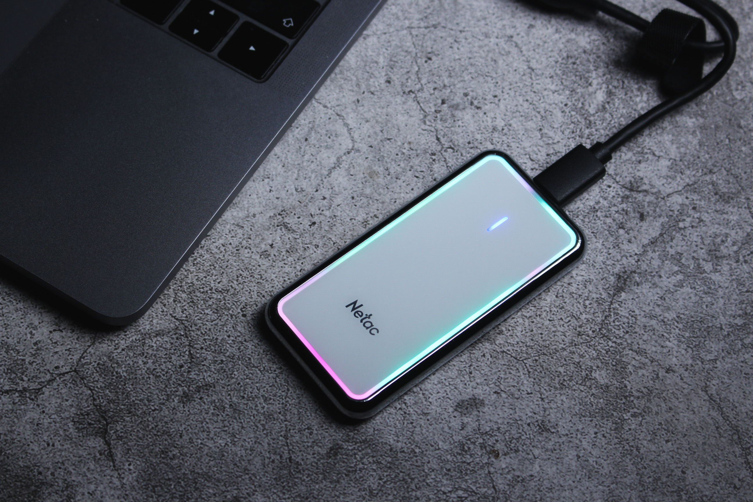 朗科zslim移动固态硬盘,朗科移动固态硬盘zx20