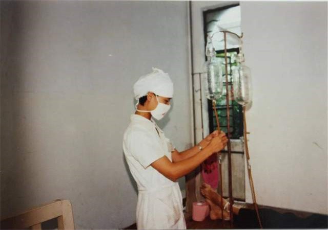 东莞被火化女孩得救十年后成画家,1995年东莞打工妹在殡仪馆火化