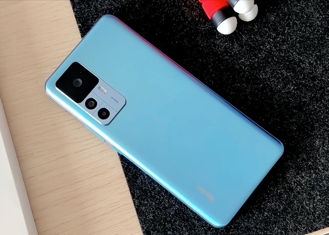 性能又强降价又快，这5款手机可以闭眼买，款款都是良心推荐