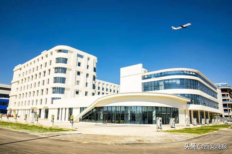 从设计到建设前后历时14年,从设计到完工历时近四个月