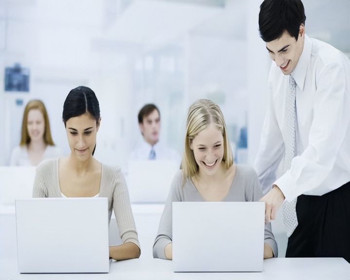 怎么委婉的拒绝领导的暗示,被领导潜规则怎么怼回去