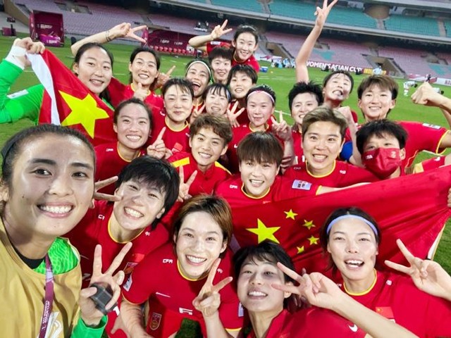 董方卓在厦门哪里工作,董方卓现在在哪里定居