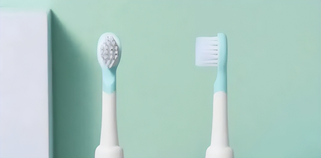 成人电动牙刷儿童用有什么问题,电动牙刷儿童1-3岁靠谱吗