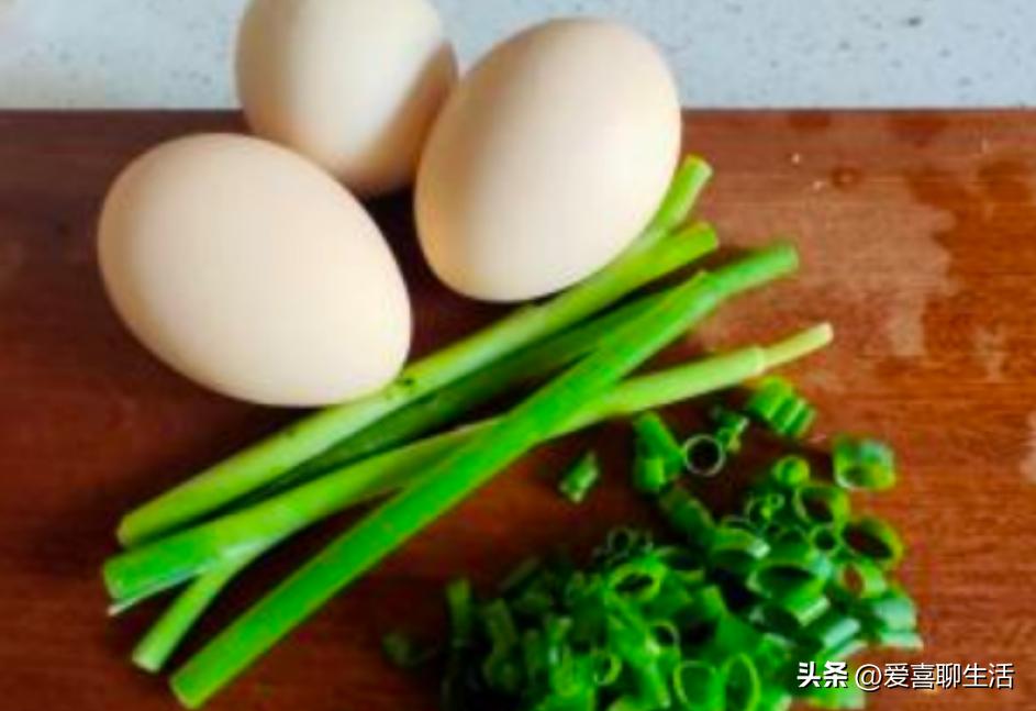 眼睛干涩要吃什么食物比较好,专业保护眼睛干涩的神奇食物
