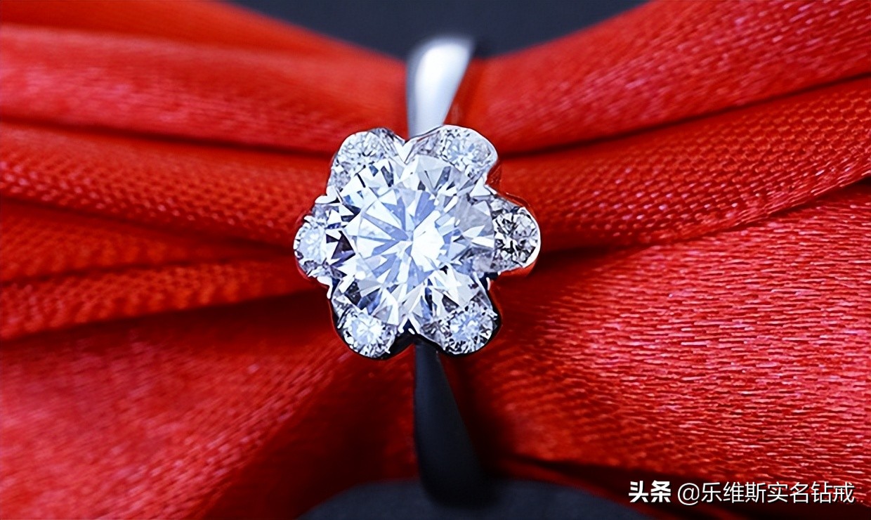 婚戒几百块钱,一般婚戒买多少克