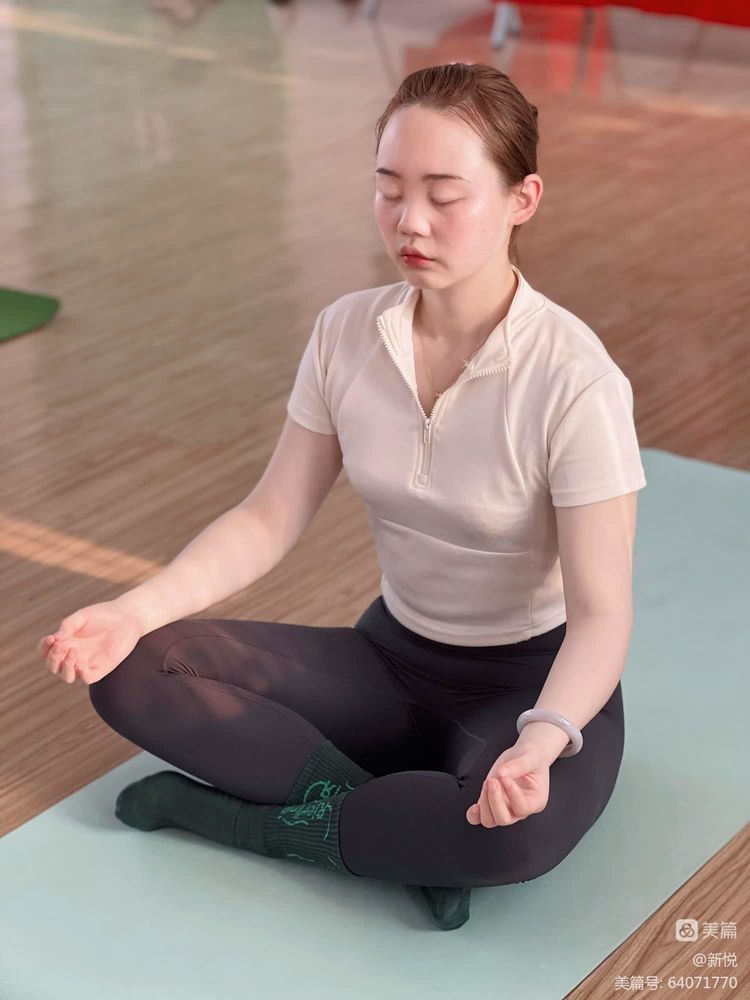 春风十里不如“瑜”你,感受思源“伽”人的快乐!