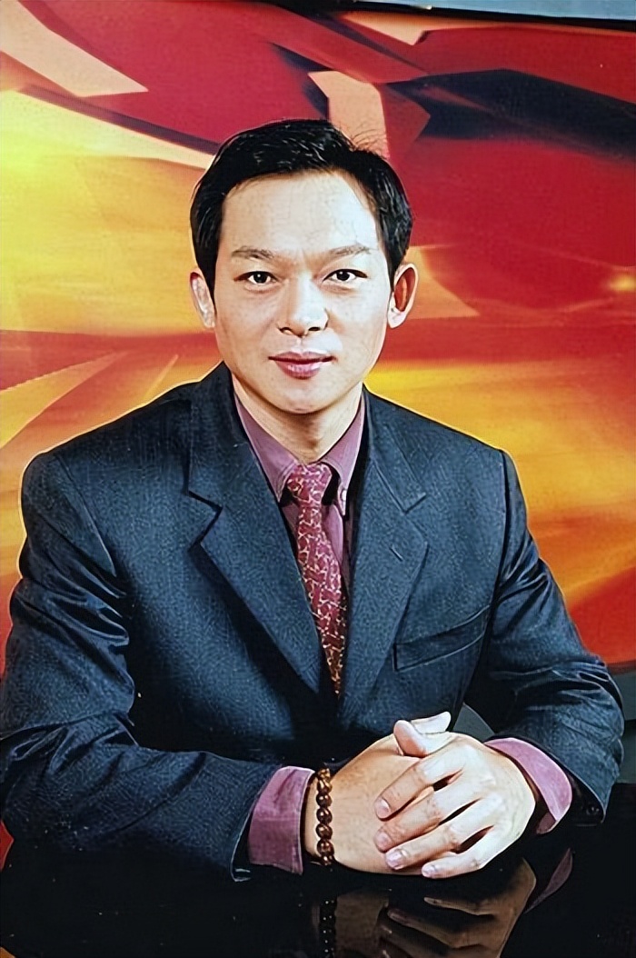 跳水女皇高敏一年多少岁,跳水女皇高敏现在怎么样