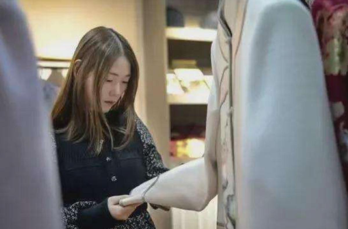 95后寿衣模特淘宝店叫什么名字,95后淘宝寿衣女模特