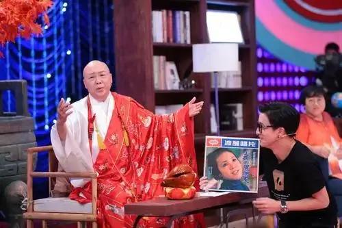 费玉清退出娱乐圈干什么去了,恒述法师怒怼费玉清一毛不拔