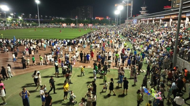 村霸与村超,村ba和村超为什么这么火