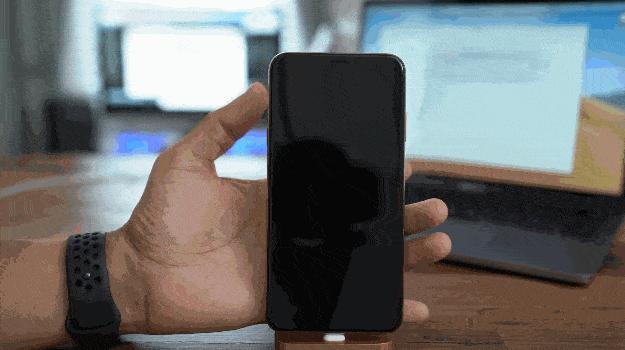 iphone卡住没法熄屏,iphone无法提供峰值导致意外关机