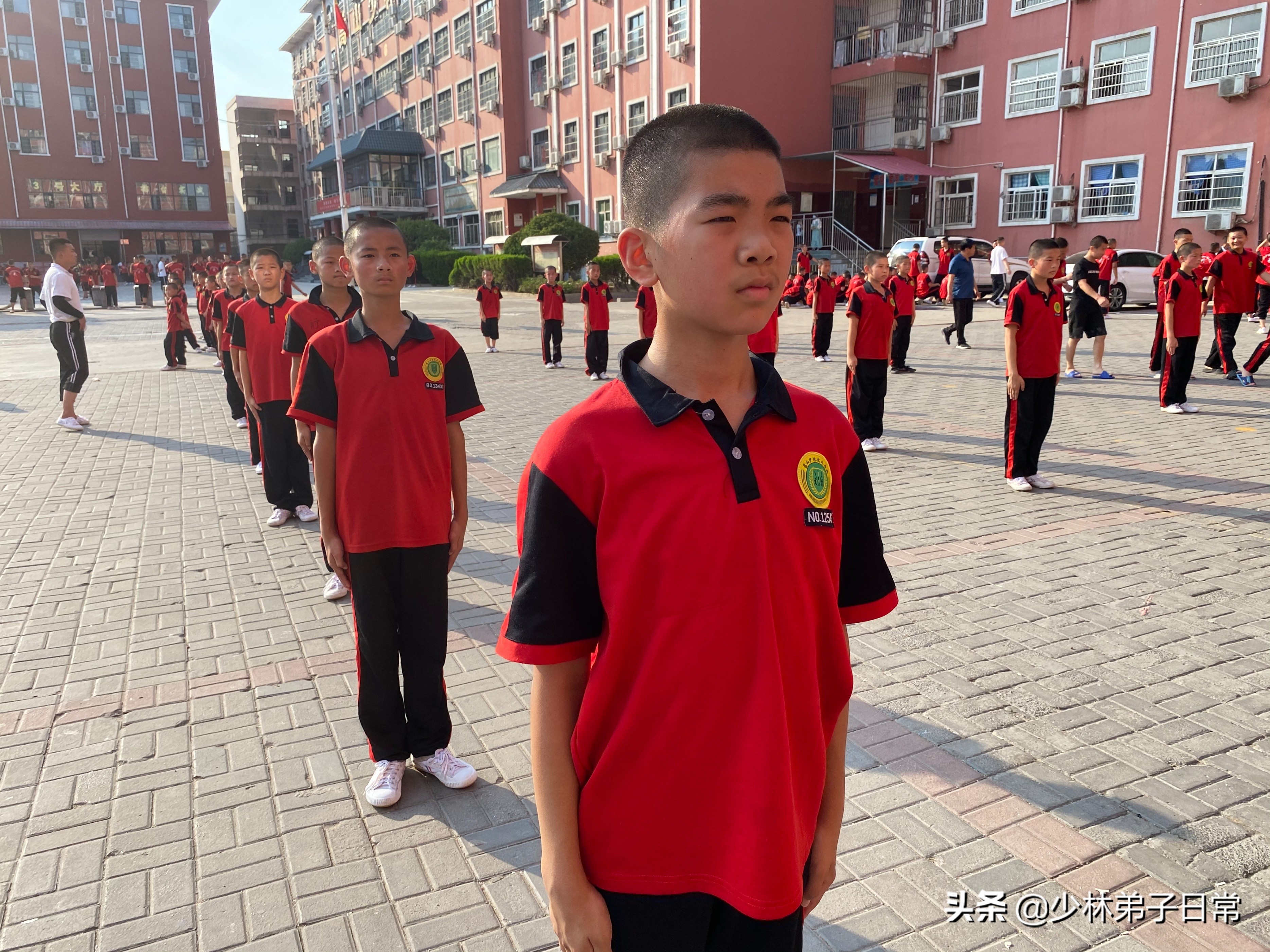 少林武术学校生活,少林塔沟武术学校是嵩山少林寺吗