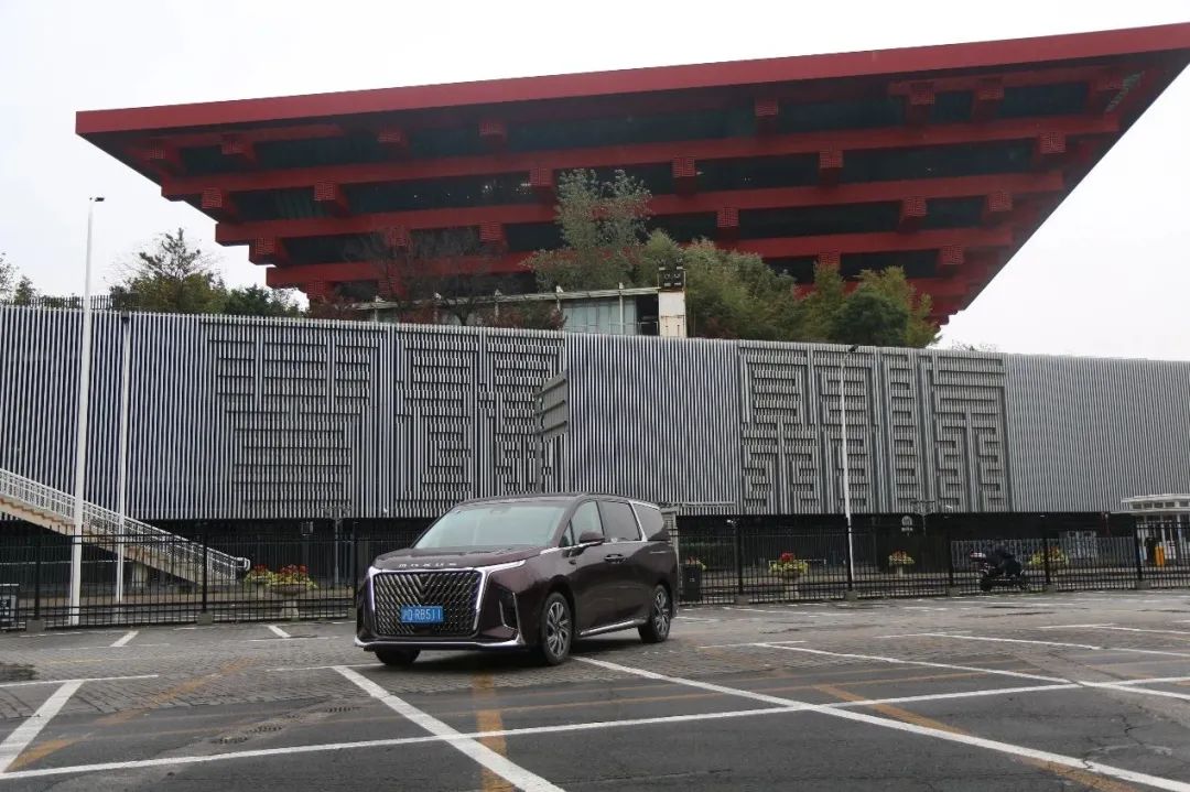 上汽大通maxusg90测评,上汽大通maxusg90测评低配版