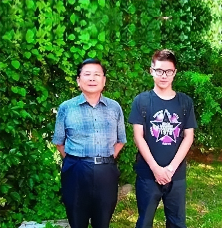 八十年代的汪国真,汪国真生前采访