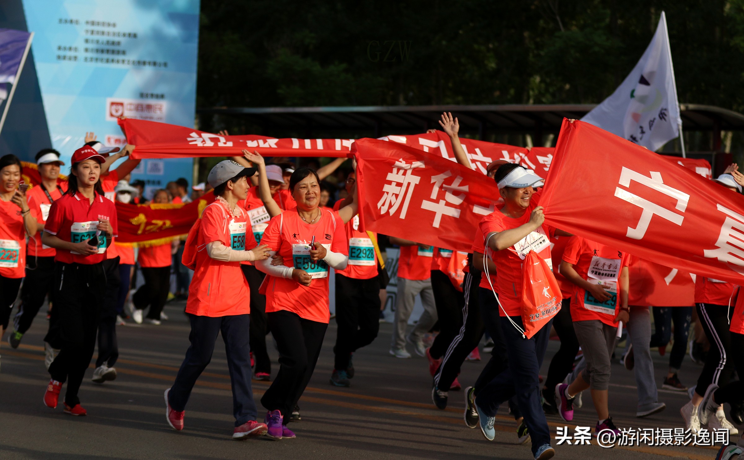喜迎二十大｜精选照片首届“丝绸之路”宁夏•银川国际马拉松赛
