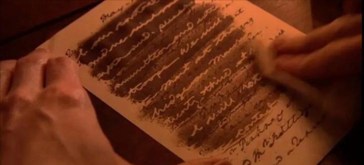 大爷挖出一个石头,老百姓挖到一块自然奇石有啥说法