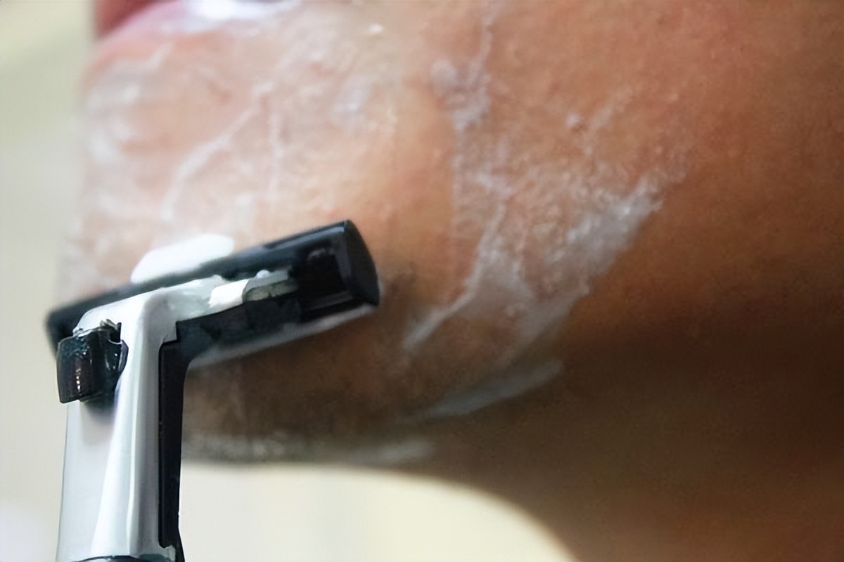 男性胡子长得快有什么好处,男性胡子长得快是什么原因