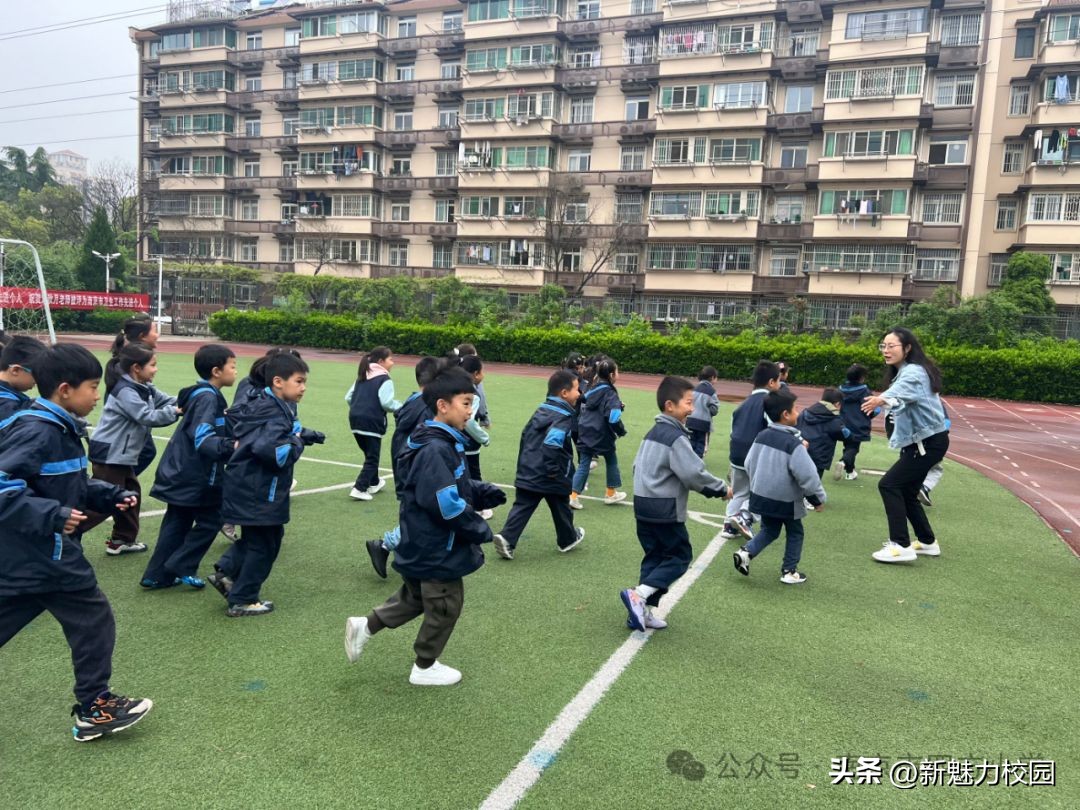 防暴演练呵护平安校园,防暴演练进校园筑起安全第一线