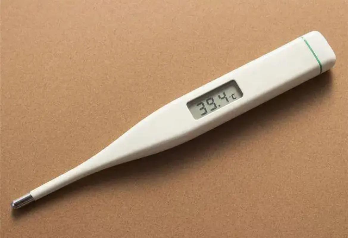 高烧反复不退在家怎么办,孩子高烧不退怎么办