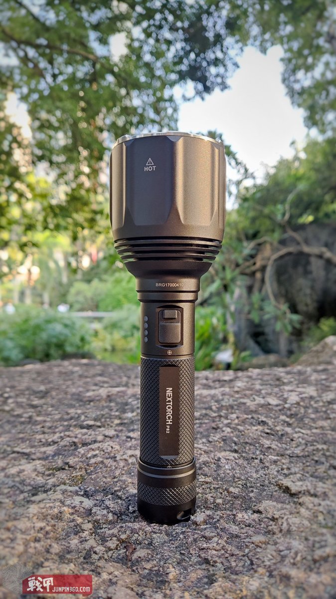 纳丽德p82同级别的手电,纳丽德哪一款远射手电好