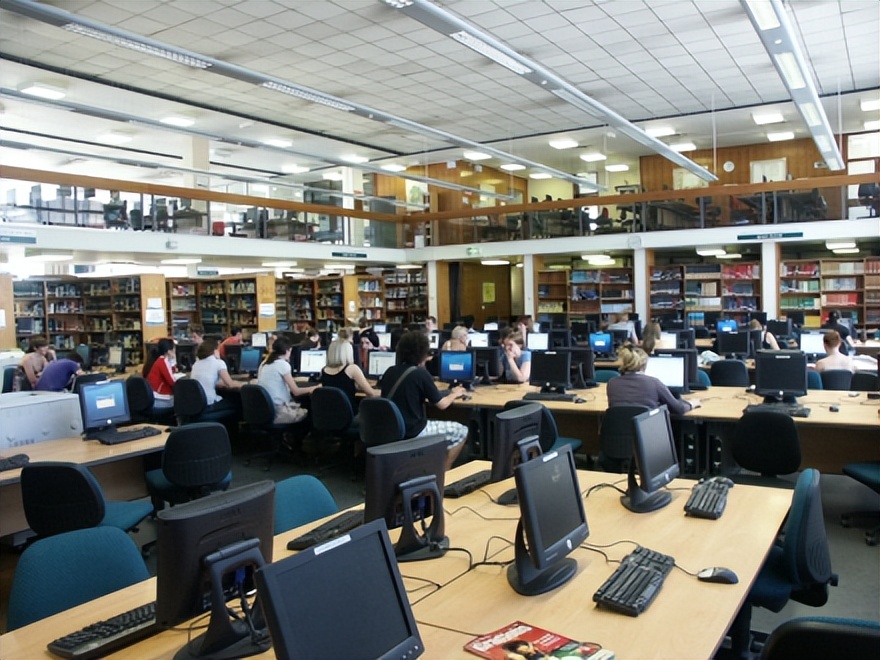 斯旺西大学有几所,斯旺西大学相当于国内的哪些学校