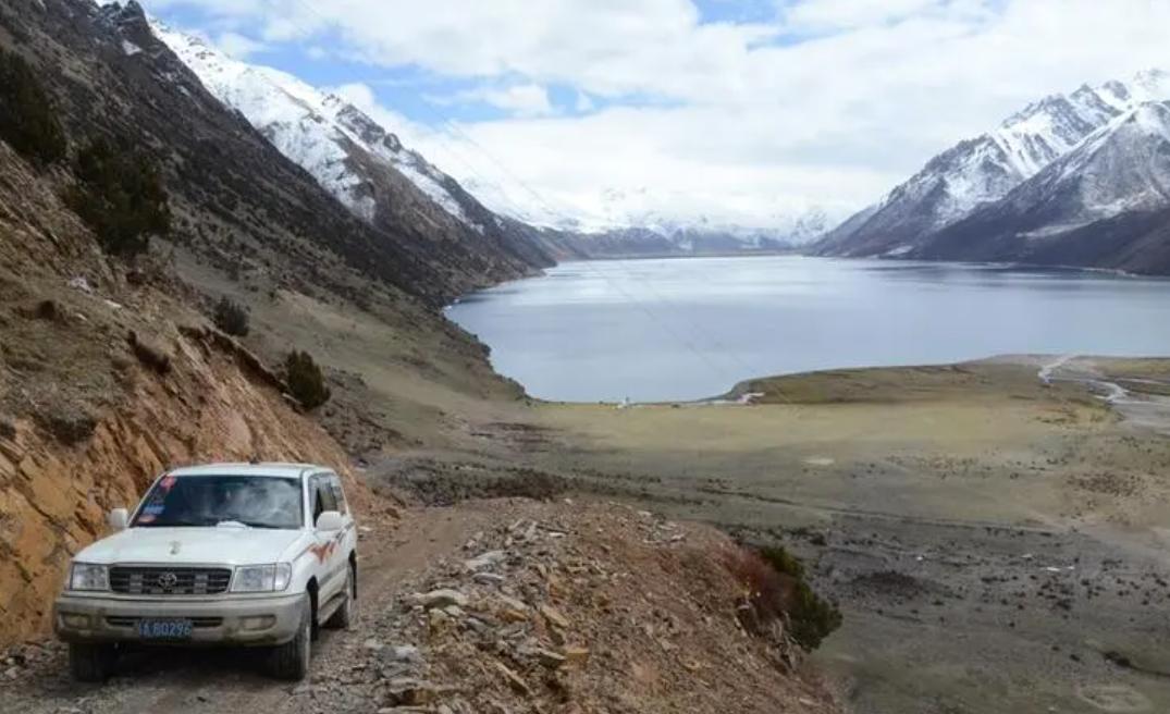 西藏公务员在藏8年工资计算标准,西藏籍区外公务员待遇怎么样