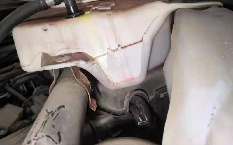 12款经典gl8车身翻新,怪兽修车老车翻新