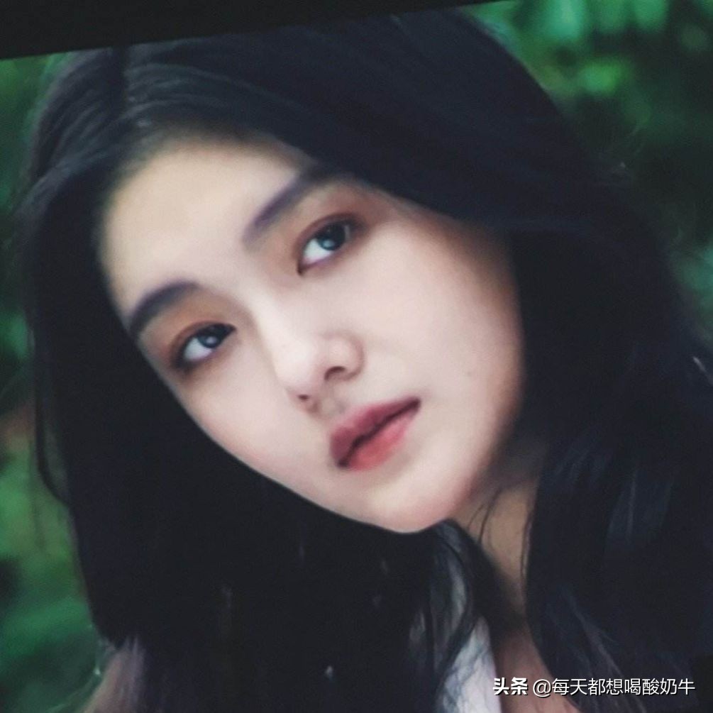 如何评价大s的颜值,大s女儿的真实长相