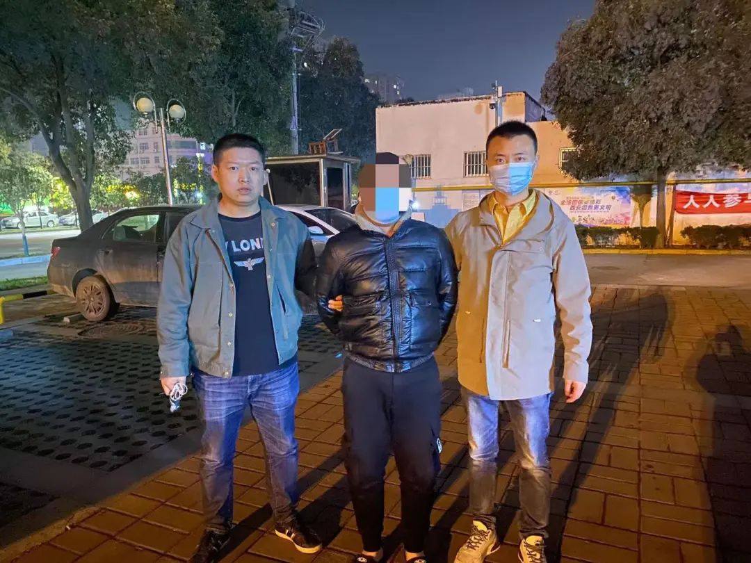 进了诈骗群如何提醒群里的人,如果把人拉进群被诈骗有啥后果