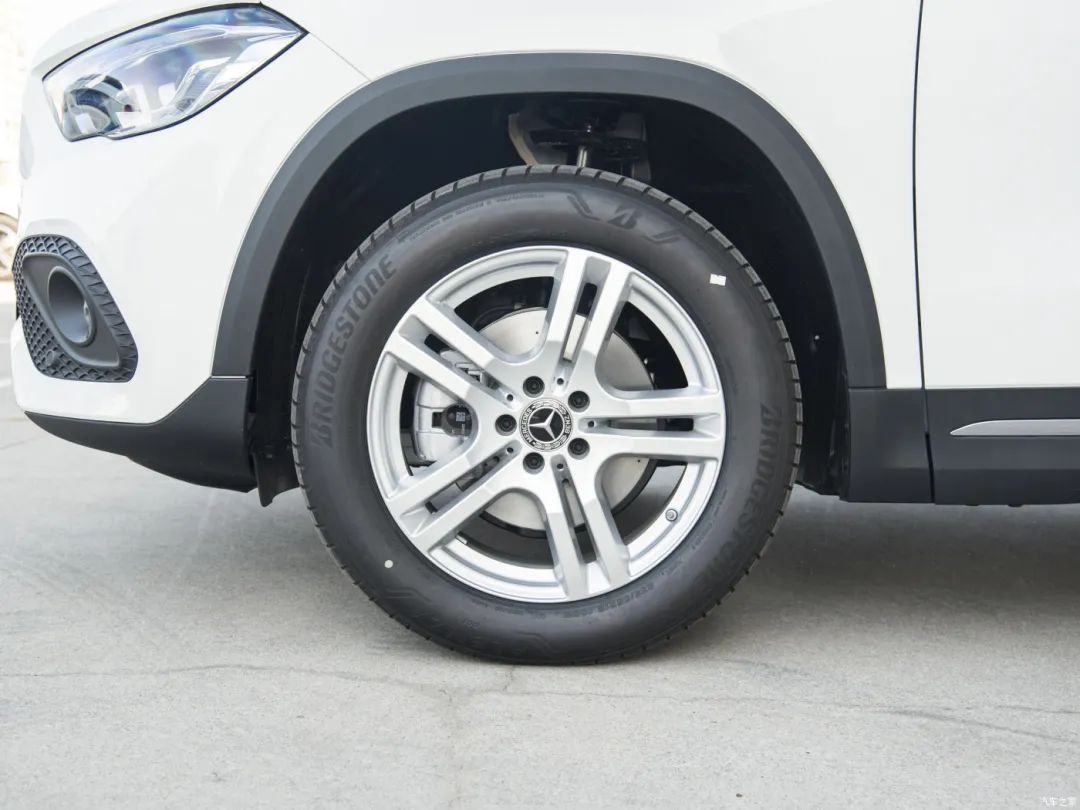 奔驰gla值不值得买二手,奔驰GLA值不值得购买