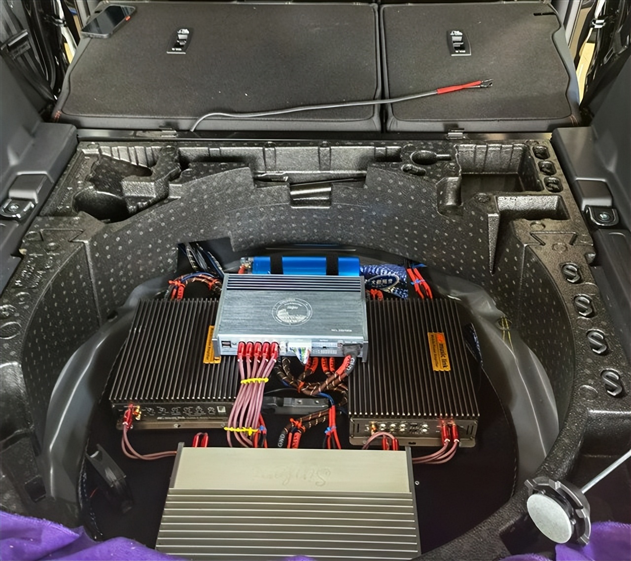 路虎劲浪音响效果,路虎发现运动版2024款音响改装