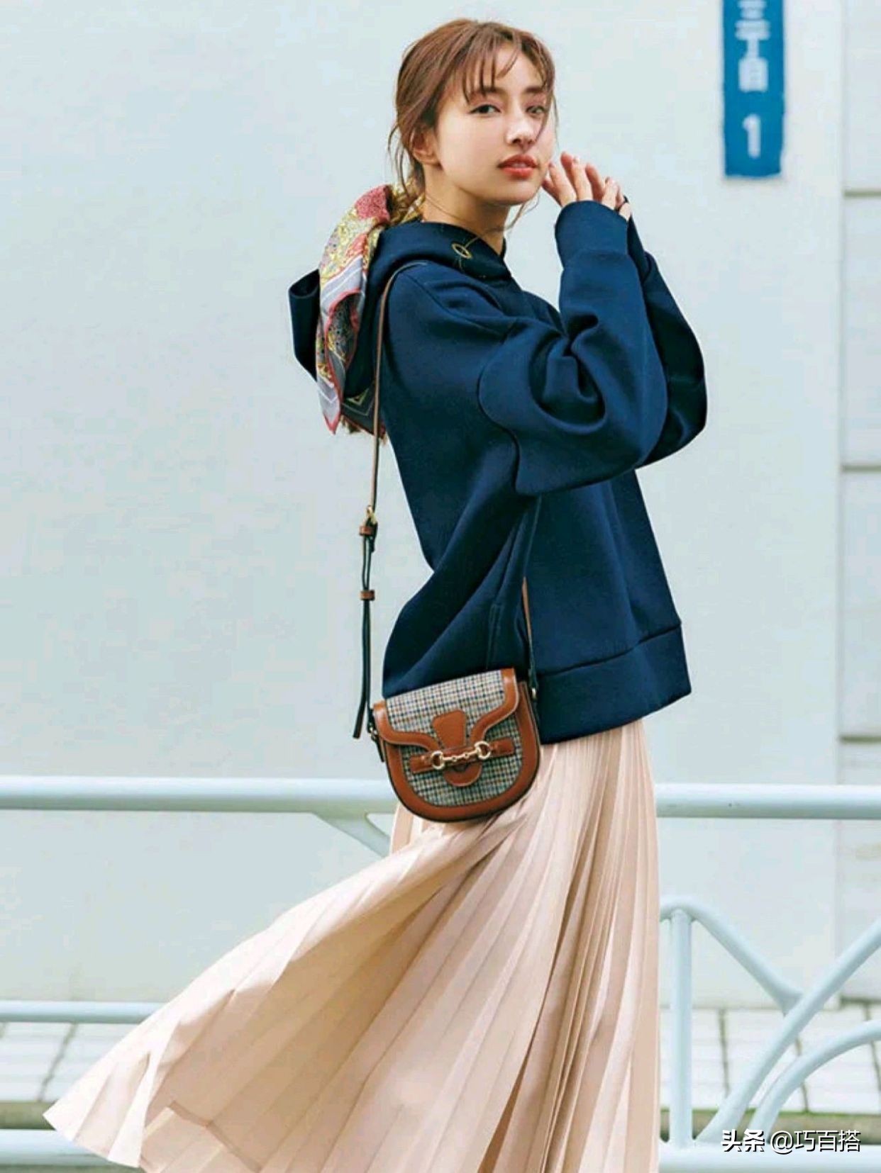 秋日卫衣正确穿法,冬日卫衣叠穿大法