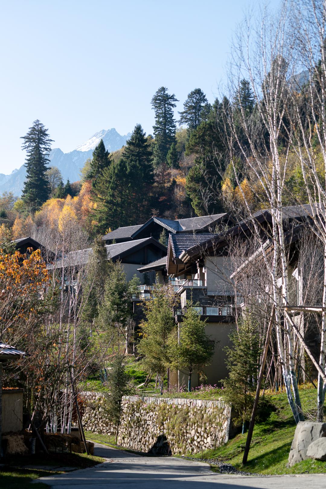 九寨沟丽思卡尔顿隐士度假酒店,全球第一百家丽思卡尔顿