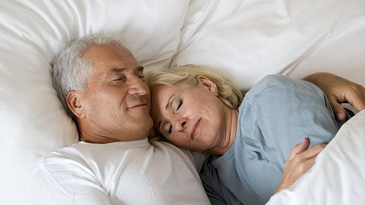 白头发越长越多是缺了两种营养,白头发增多是缺少什么营养素吗