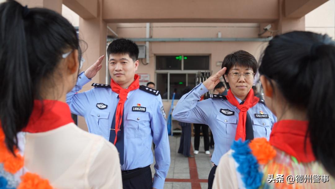 跟着警察去抓酒驾,跟着警察叔叔去出警