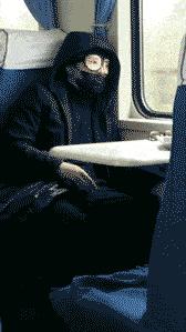 站着走路腰不舒服坐着没事,走路累了倒走能缓解吗