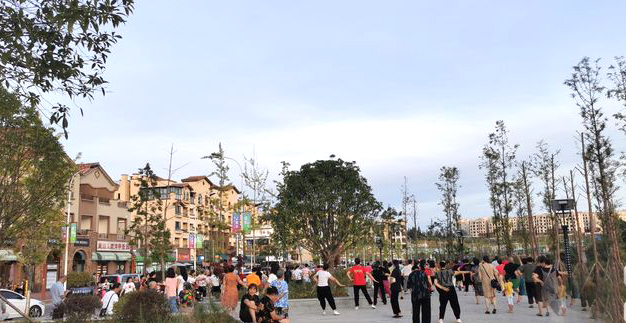 天上黄水,天上黄水美景